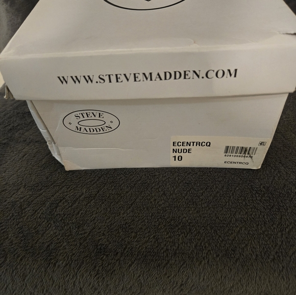 Steve Madden Nude Shoes - Picture 3 of 6